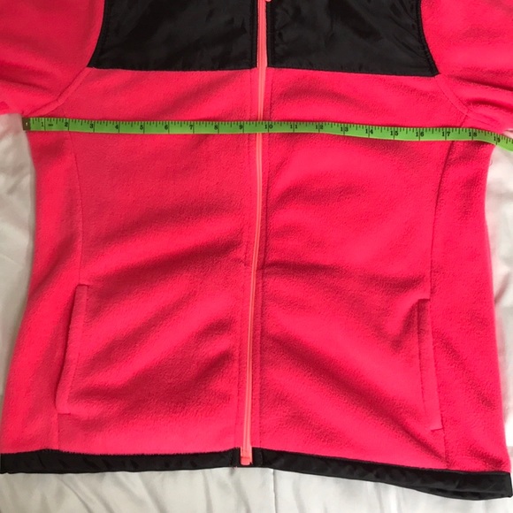 Bright pink and black soft jacket with pockets - Picture 4 of 5